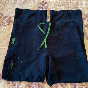 Carhartt Women's Petite XL Cross Flex Utility Boot Cut Scrub Pant Style #C52110P